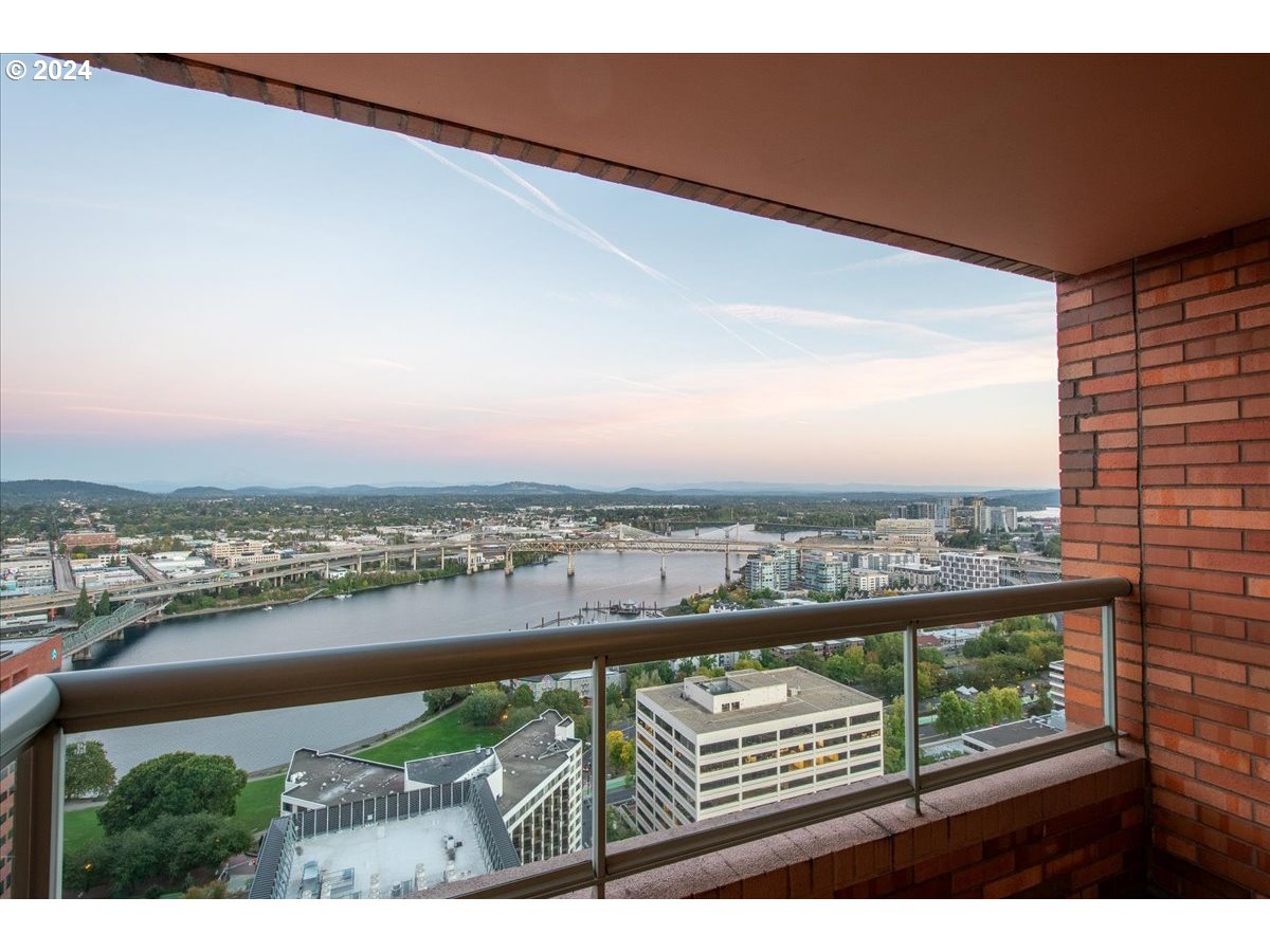 1414 Southwest 3rd Avenue, Unit 2601 Portland, OR 97201 - Photo 20 of 46