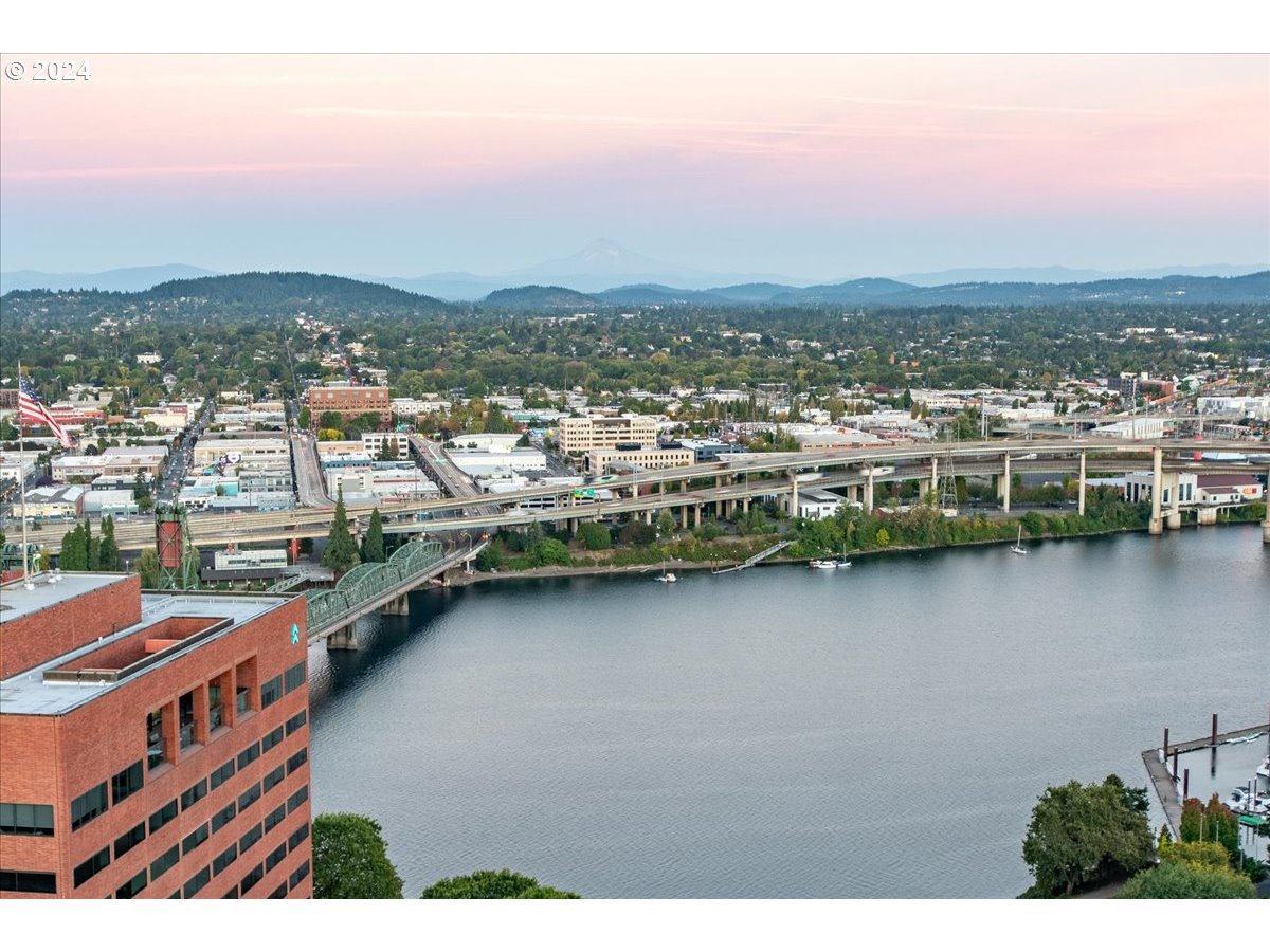 1414 Southwest 3rd Avenue, Unit 2601 Portland, OR 97201 - Photo 2 of 46
