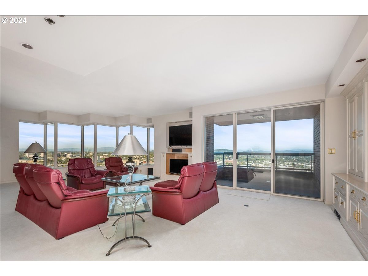 1414 Southwest 3rd Avenue, Unit 2601 Portland, OR 97201 - Photo 10 of 46