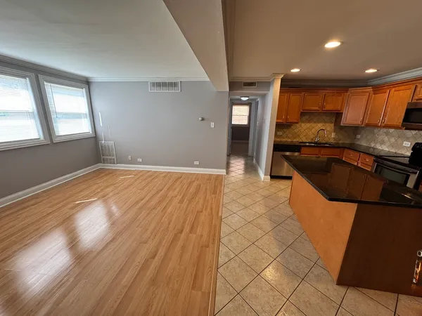 $219,000 | 1288 Perry Street, Unit 2, Des Plaines, IL 60016