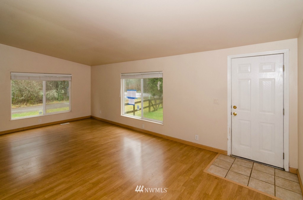 3732 Sapp Road Southwest Olympia, WA 98512 - Photo 11 of 24 Gallery Image 11