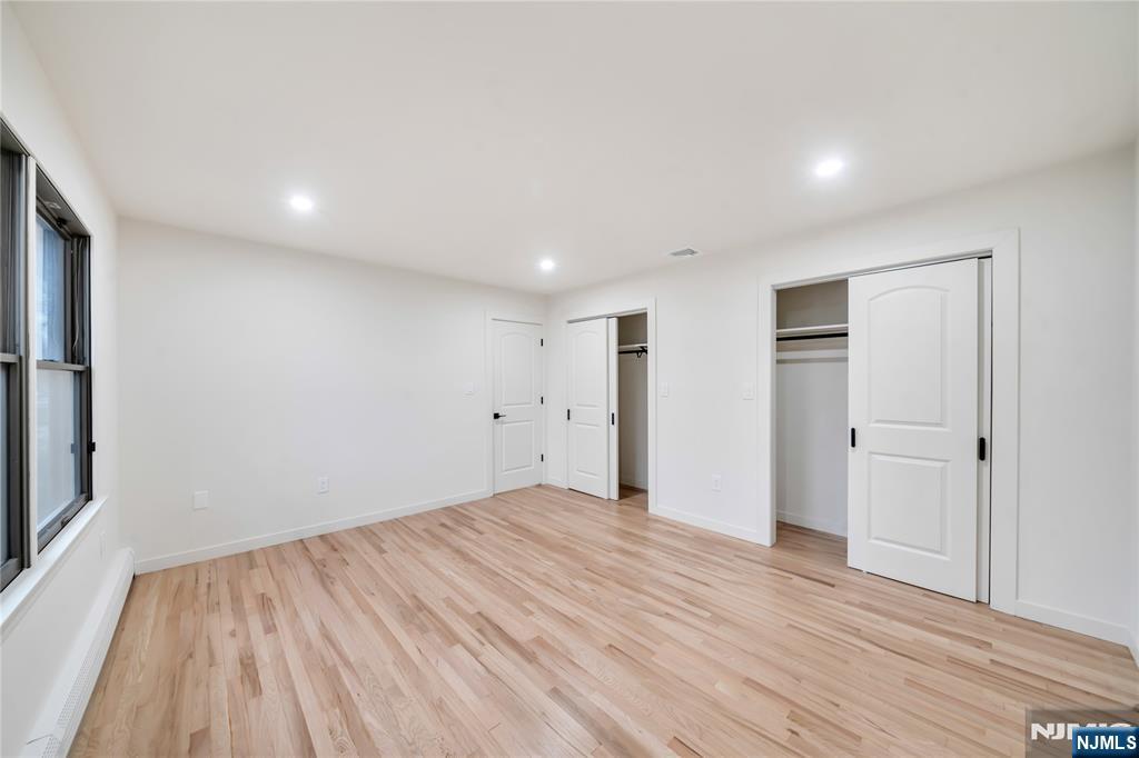 468 Morse Avenue Ridgefield, NJ 07657 - Photo 36 of 48 a view of room