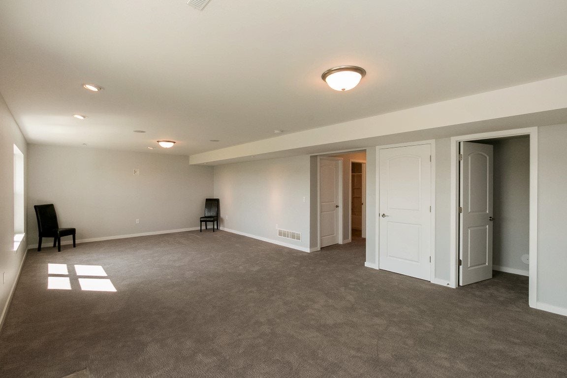 1248 Tipperary Road Iowa City, IA 52246 - Photo 20 of 25 Gallery Image 20