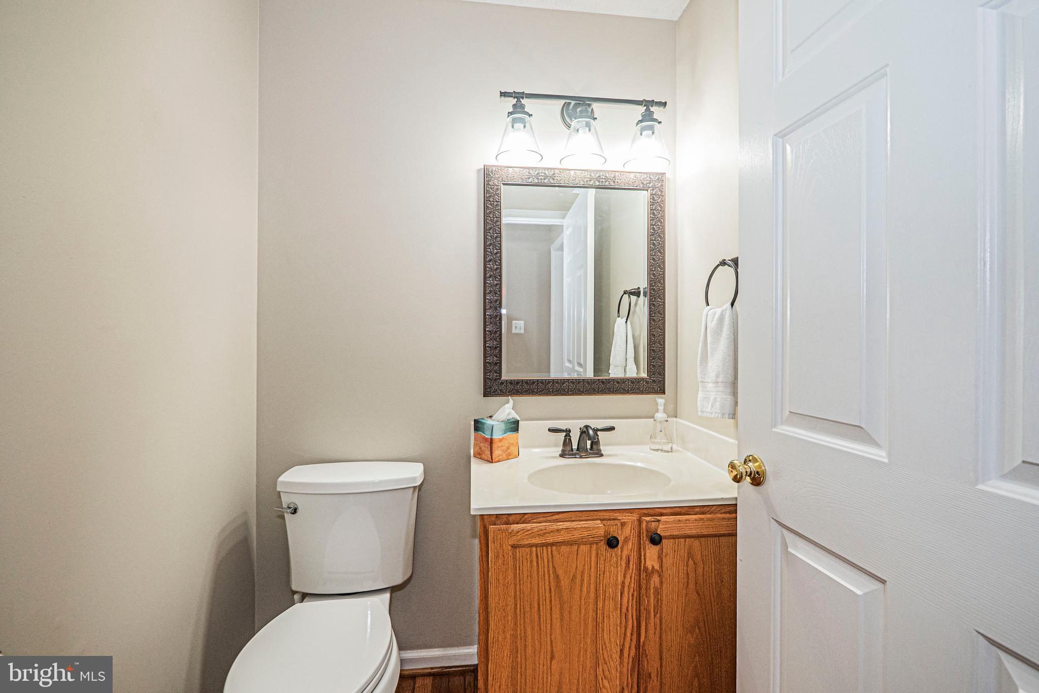 2 Redfern Place Boonsboro, MD 21713 - Photo 13 of 69 1st Floor Powder Room
