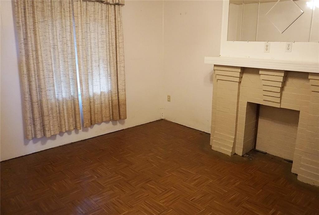 421 Ormsby Avenue Pittsburgh, PA 15210 - Photo 7 of 30 a view of a house with an empty room