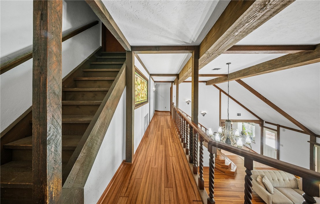 5222 Wooldridge Road Corpus Christi, TX 78413 - Photo 19 of 34 a view of an entryway