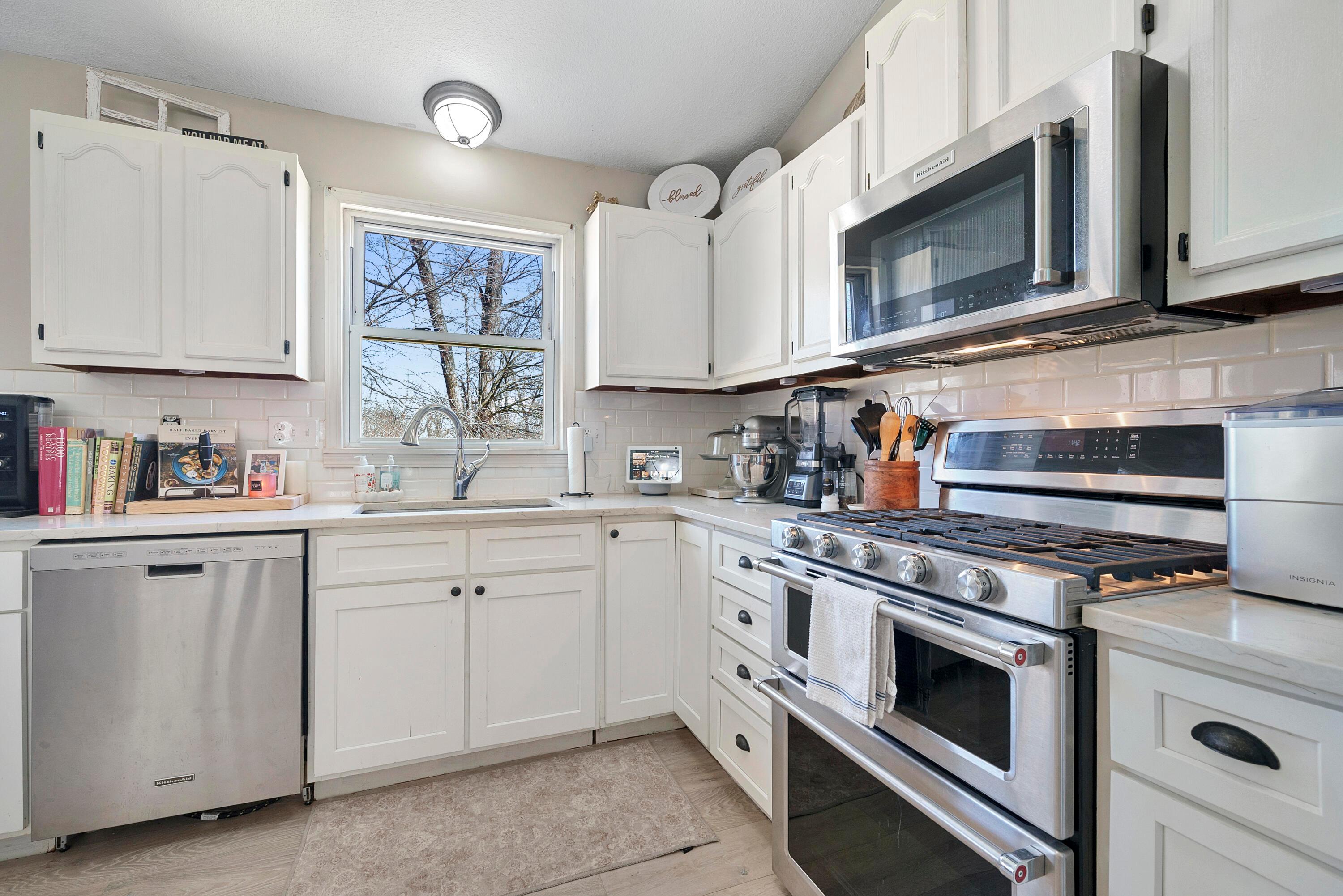 14155 Pinewood Trail Road Northeast Newark, OH 43055 - Photo 5 of 66 DSC01319