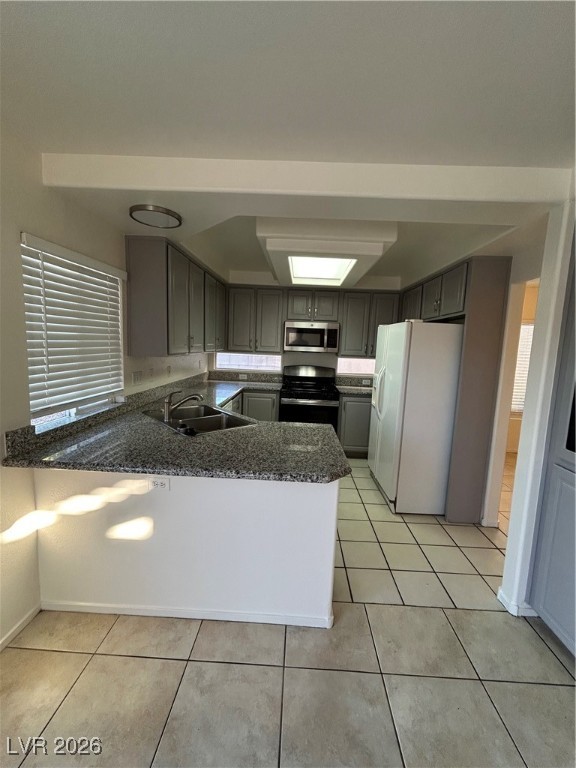 956 Ribbon Grass Avenue Las Vegas, NV 89183 - Photo 11 of 32