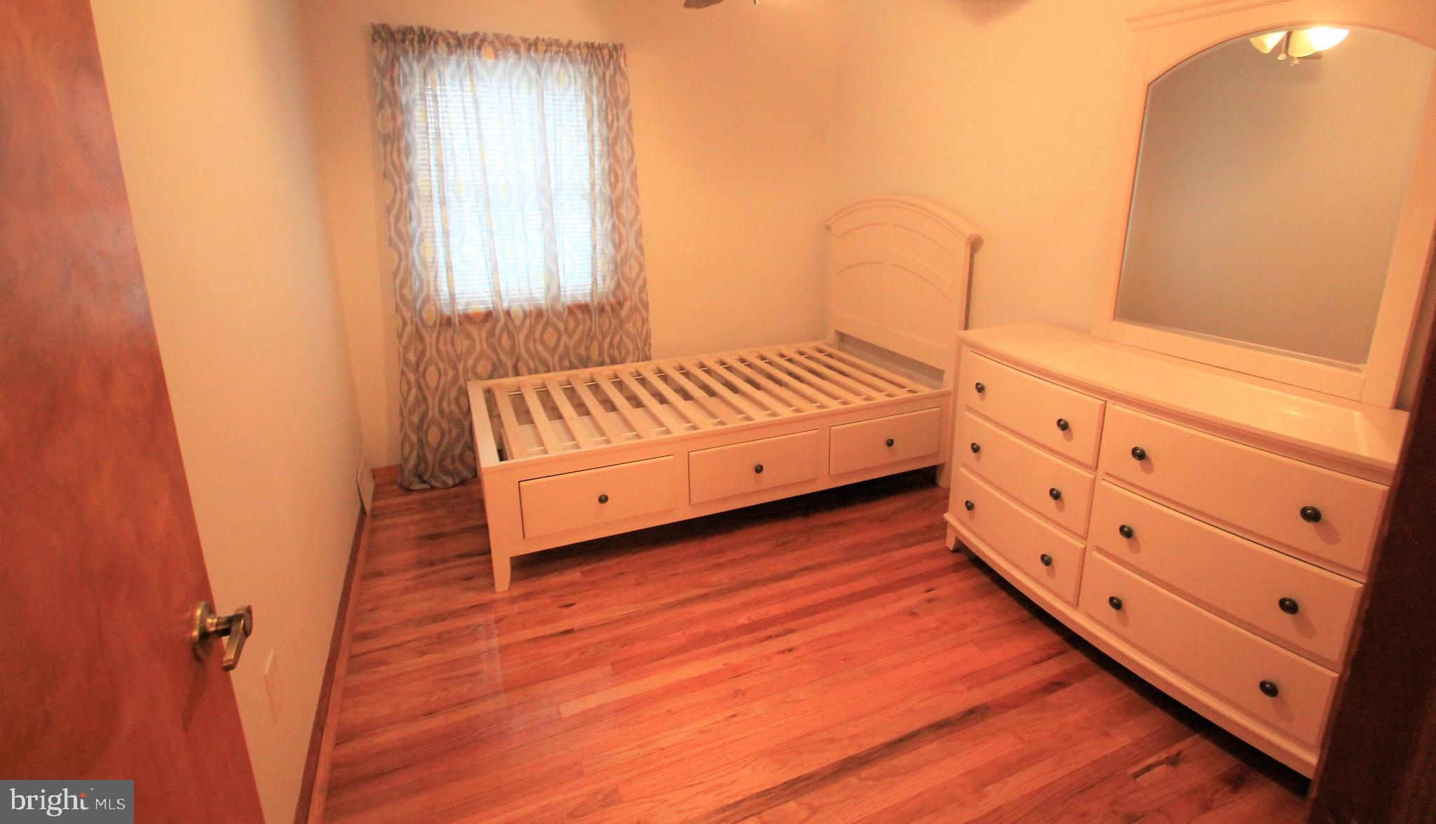12416 Sweet Briar Road Philadelphia, PA 19154 - Photo 11 of 16 Gallery Image 11