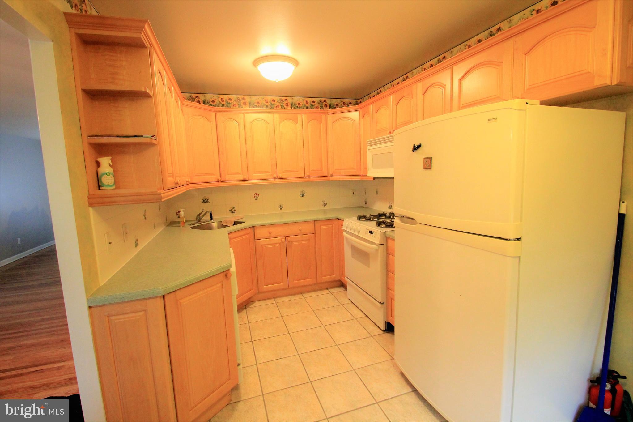 12416 Sweet Briar Road Philadelphia, PA 19154 - Photo 6 of 16 Gallery Image 6