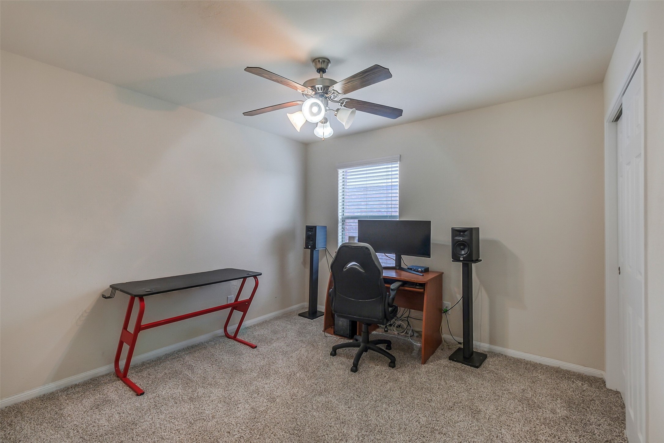 1015 Honeysuckle Vine Drive Rosenberg, TX 77469 - Photo 22 of 29 a view of workspace with a window