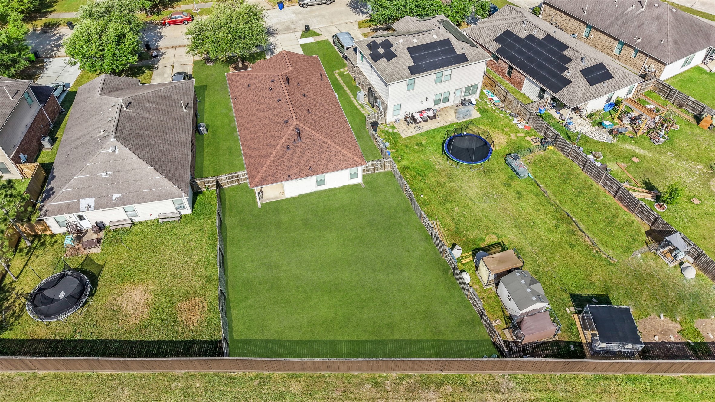 1015 Honeysuckle Vine Drive Rosenberg, TX 77469 - Photo 28 of 29 an aerial view of a house with a yard