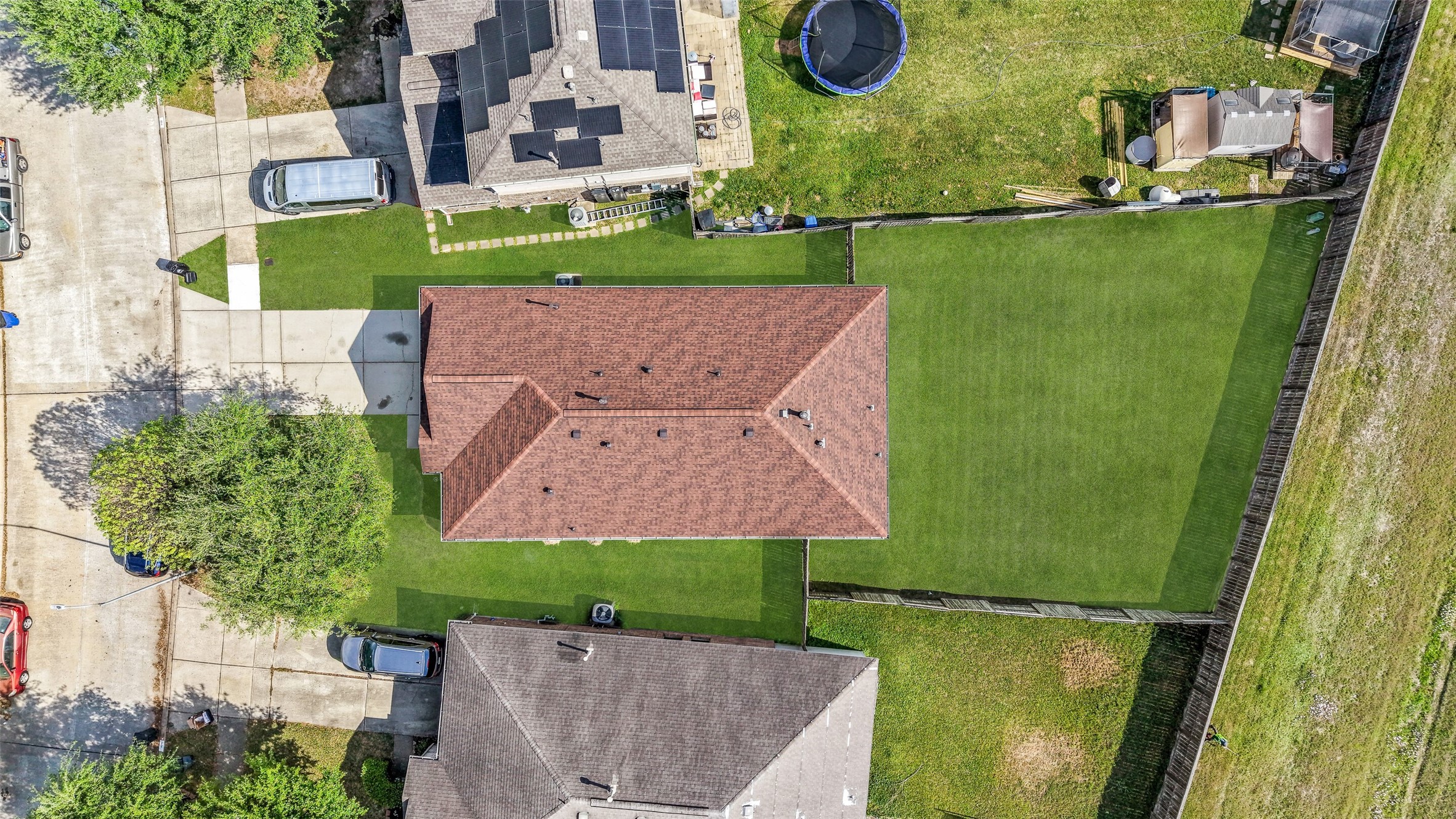 1015 Honeysuckle Vine Drive Rosenberg, TX 77469 - Photo 29 of 29 an aerial view of a house with a garden