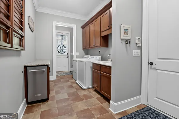 $1,049,990 | 140 Waltham Way, Fayetteville, GA 30214