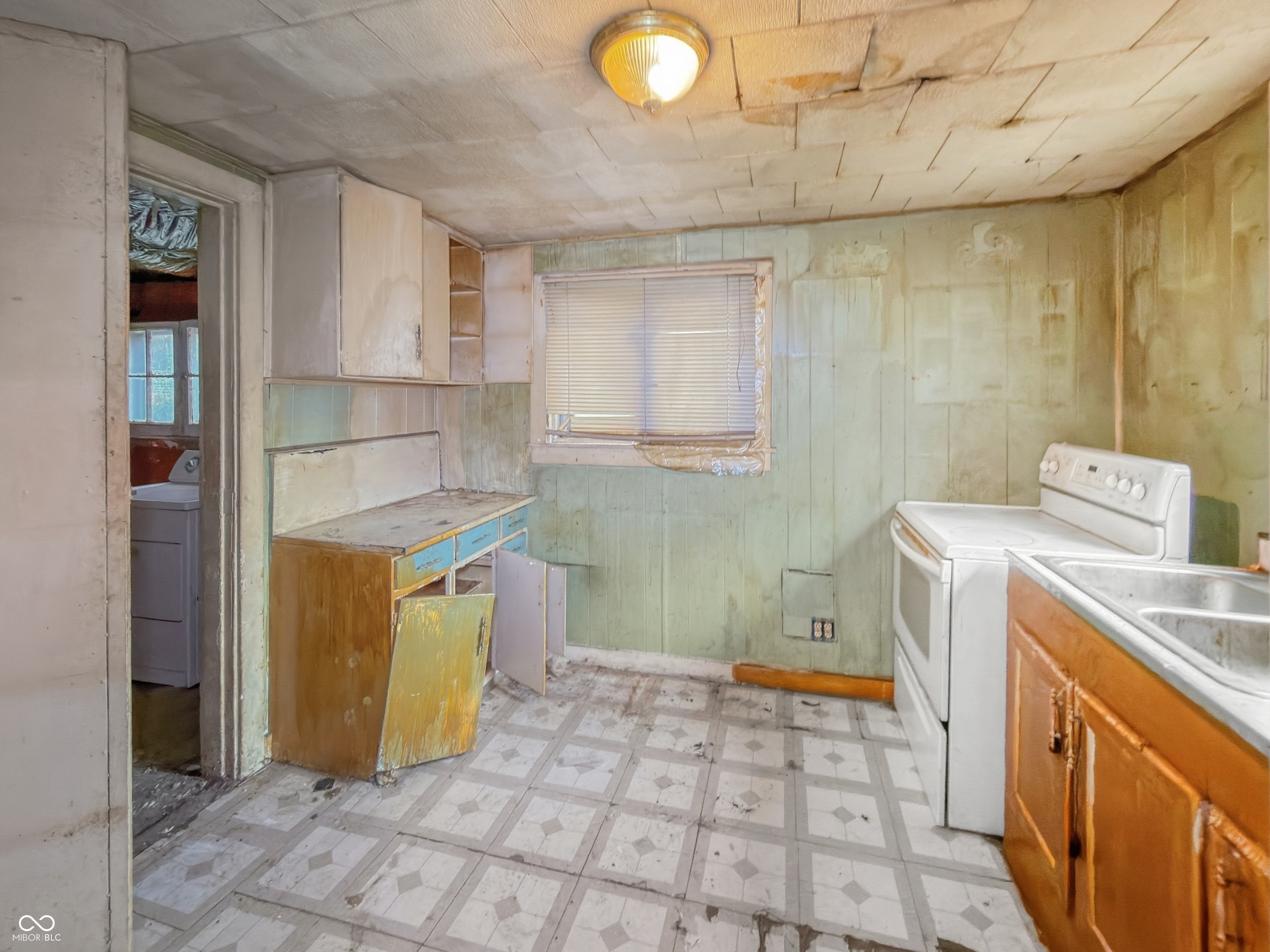 706 West 11th Street Muncie, IN 47302 - Photo 16 of 25