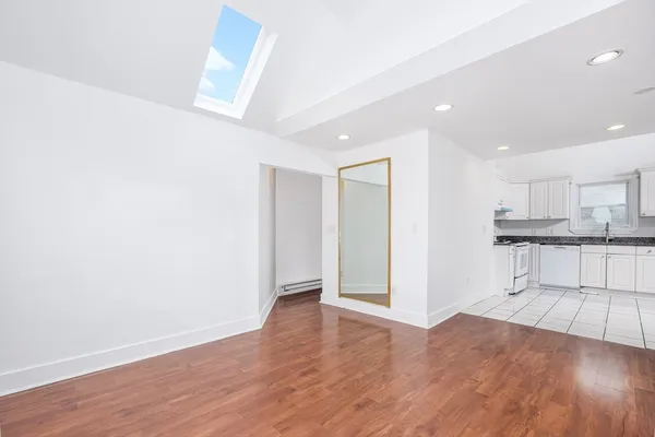 $2,300 | 35-37 Calhoun Avenue, Unit 3, Everett, MA 02149