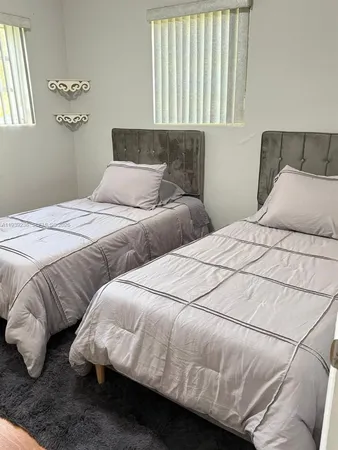 $4,000 | Windward, Miami, FL 33162