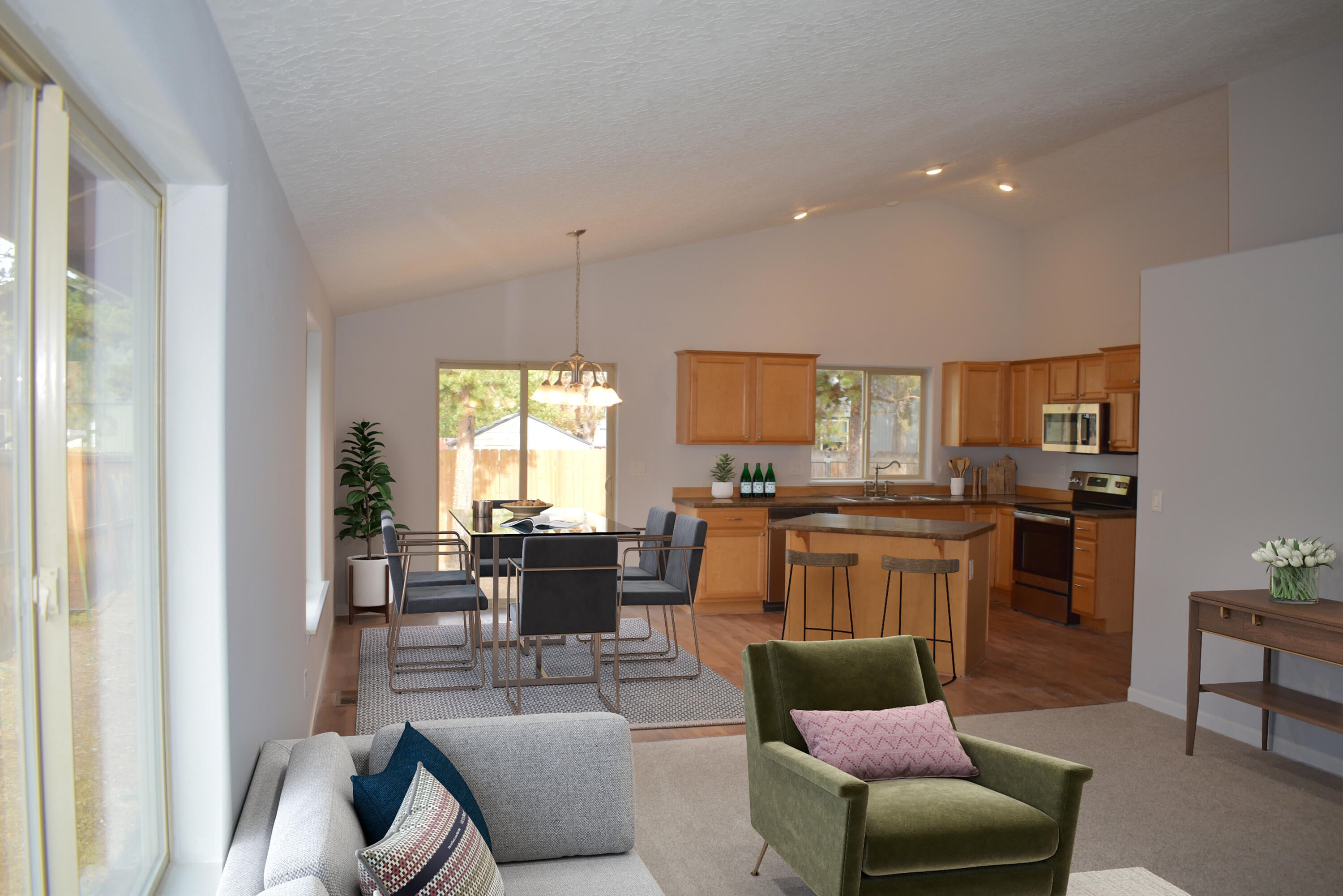 16472 Riley Drive La Pine, OR 97739 - Photo 6 of 23 Kitchen (VS)