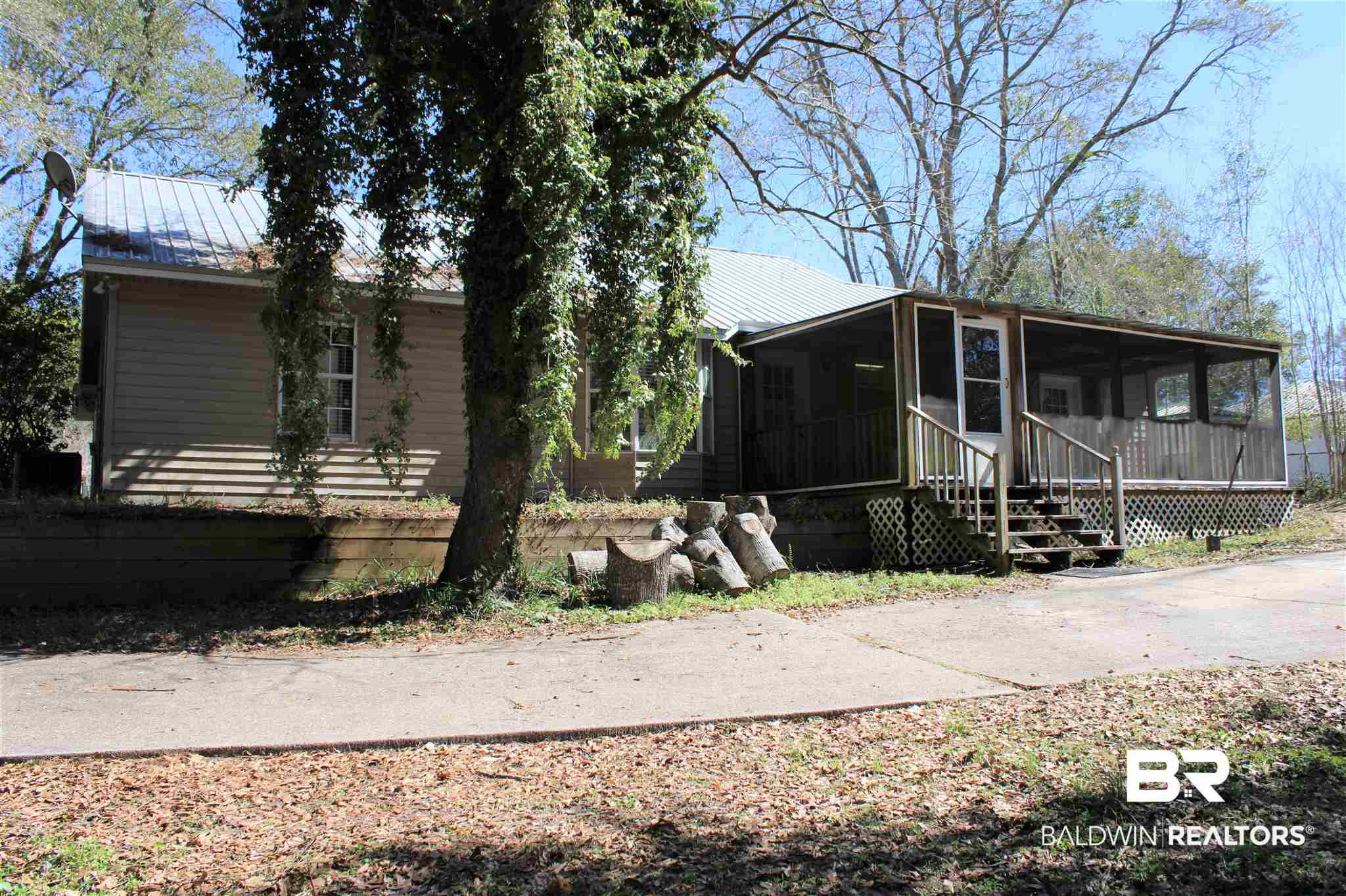 919 James Street Saraland, AL 36571 - Photo 16 of 17