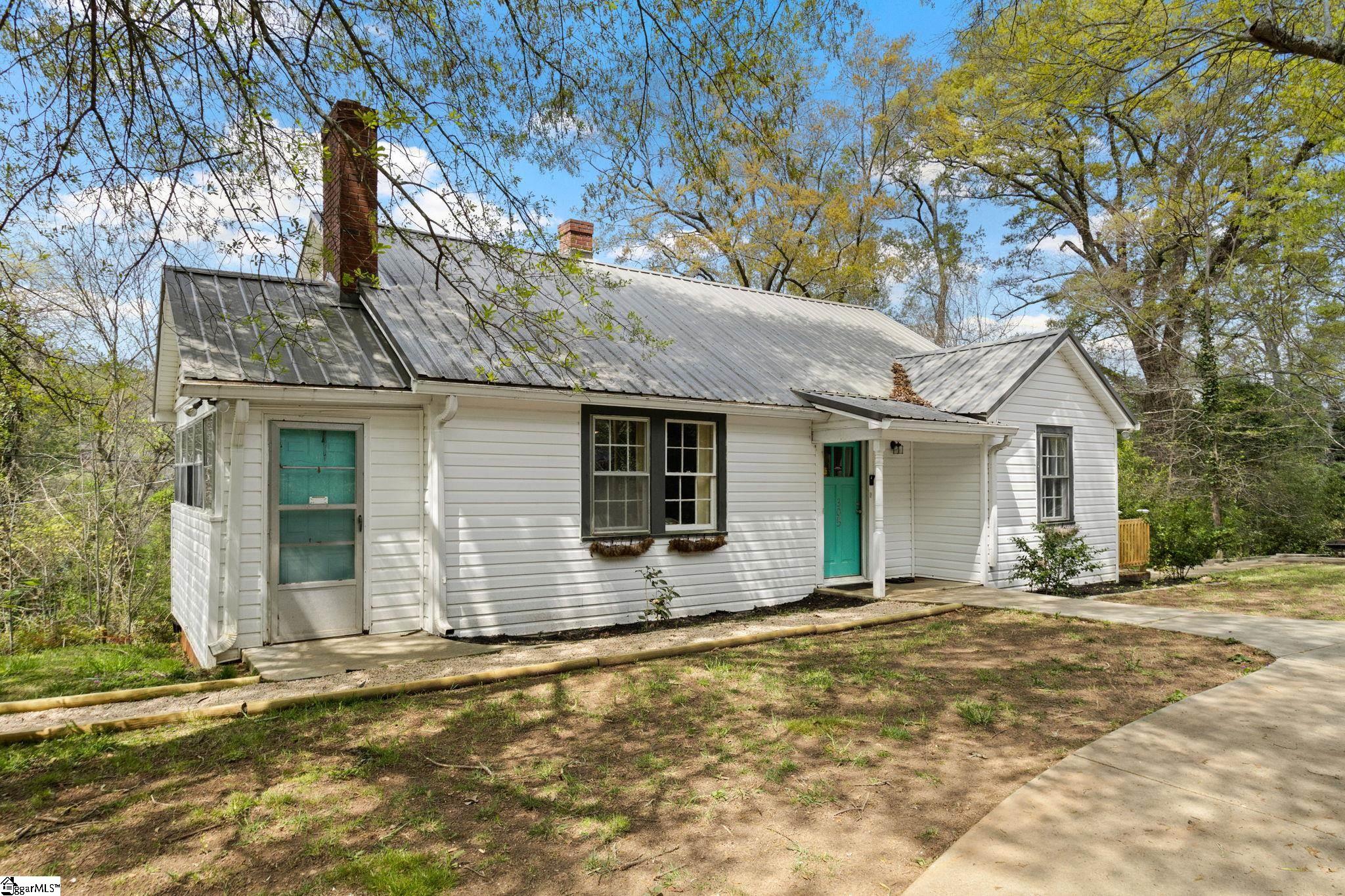 305 West Morse Street Pendleton, SC 29670 - Photo 2 of 31