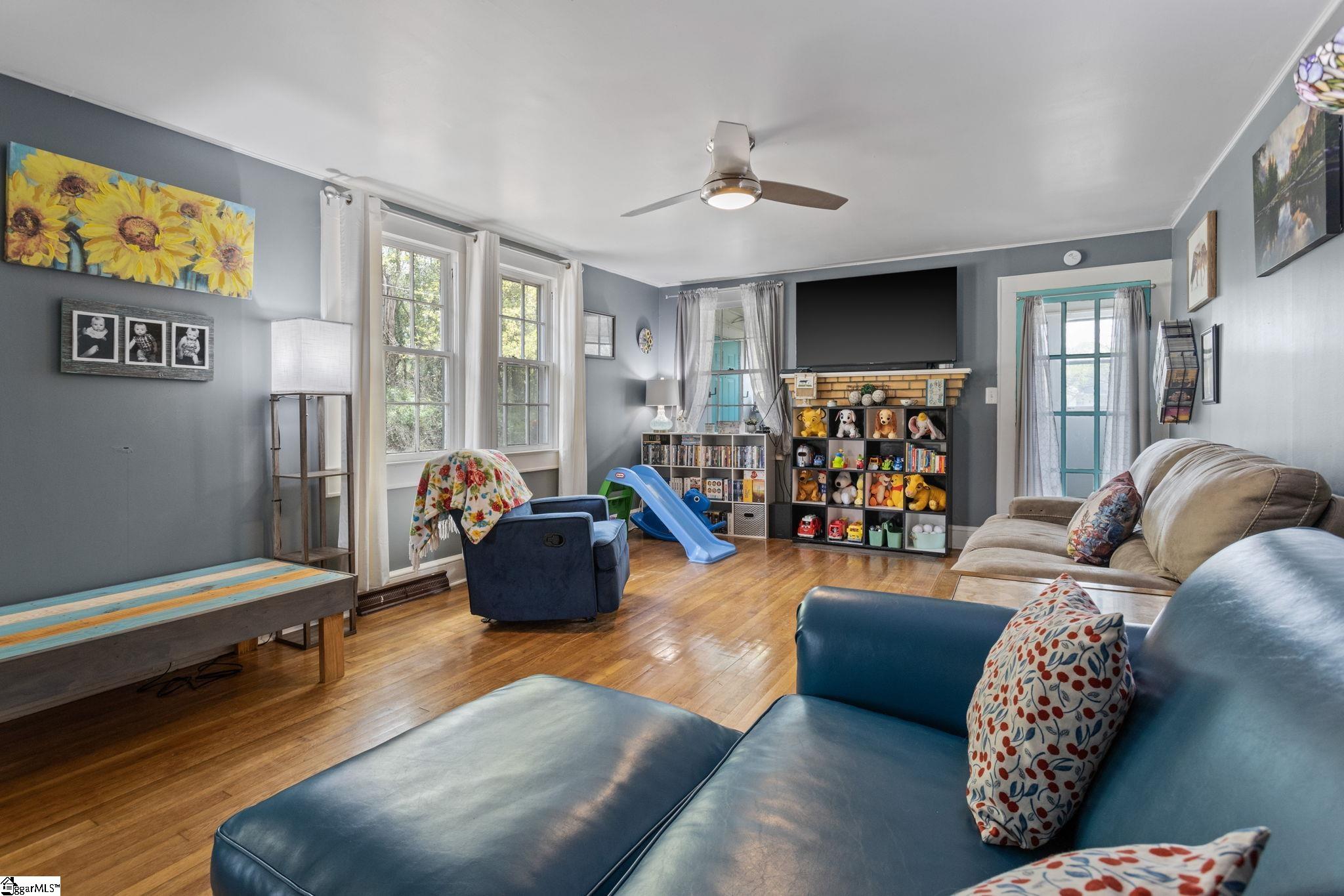 305 West Morse Street Pendleton, SC 29670 - Photo 8 of 31