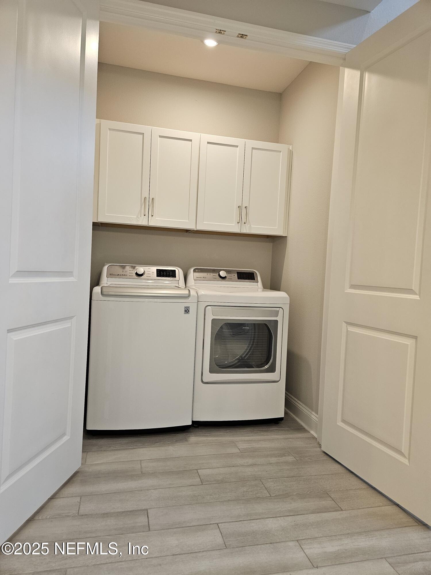 3434 Marsh Reserve Boulevard Jacksonville, FL 32224 - Photo 14 of 39 laundry