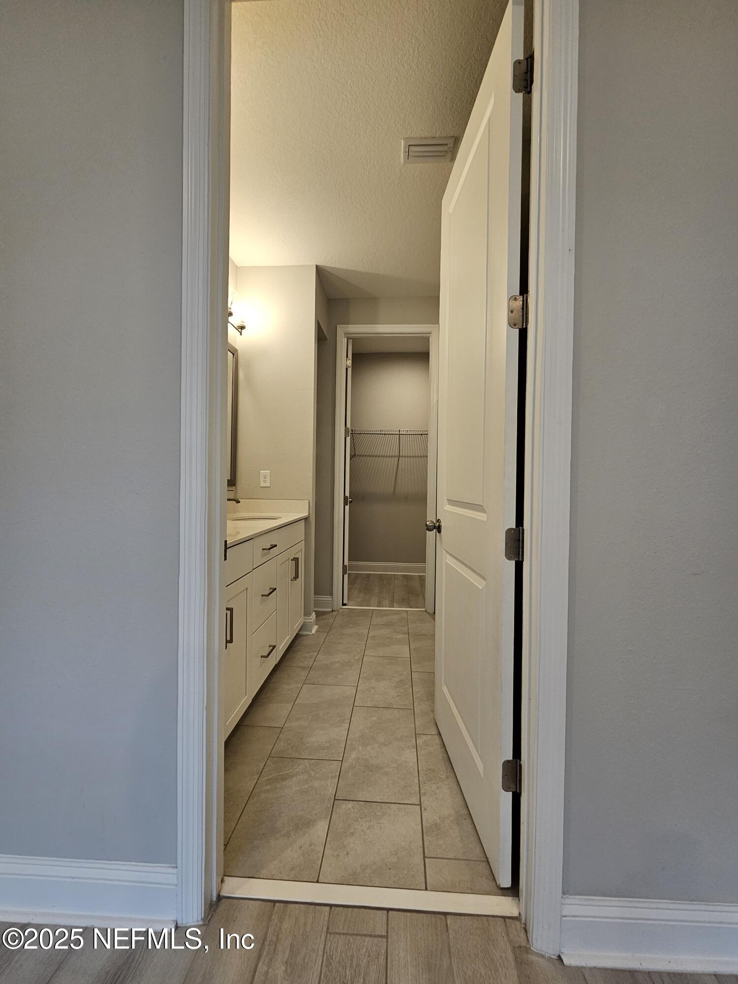 3434 Marsh Reserve Boulevard Jacksonville, FL 32224 - Photo 18 of 39 mstr bath