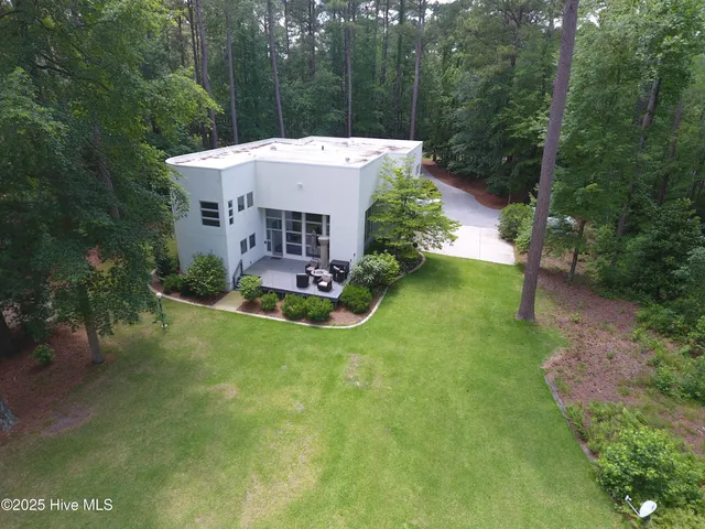 $600,000 | 1458 Forest Acres Drive, Greenville, NC 27834