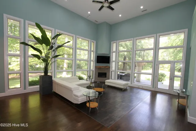 $600,000 | 1458 Forest Acres Drive, Greenville, NC 27834