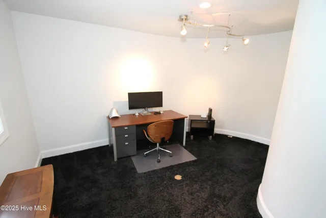 $600,000 | 1458 Forest Acres Drive, Greenville, NC 27834