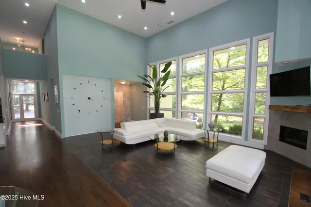 $600,000 | 1458 Forest Acres Drive, Greenville, NC 27834