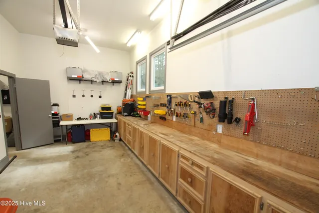 $600,000 | 1458 Forest Acres Drive, Greenville, NC 27834