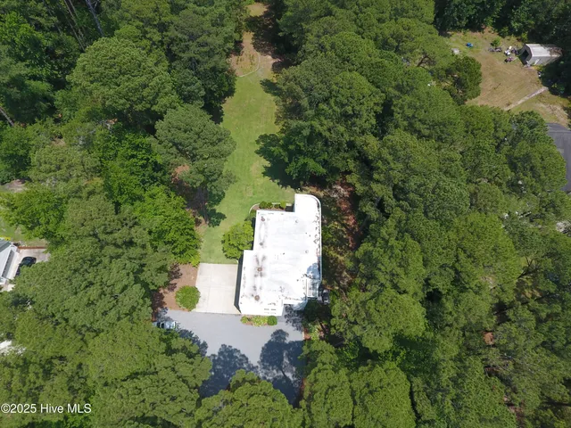 $600,000 | 1458 Forest Acres Drive, Greenville, NC 27834