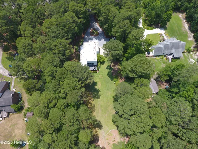 $600,000 | 1458 Forest Acres Drive, Greenville, NC 27834