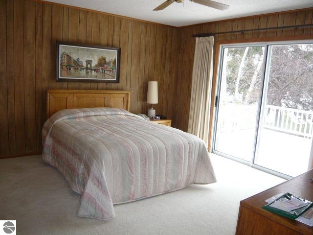 423 North Intermediate Lake Road Central Lake, MI 49622 - Photo 23 of 44 1829009-22.JPG
