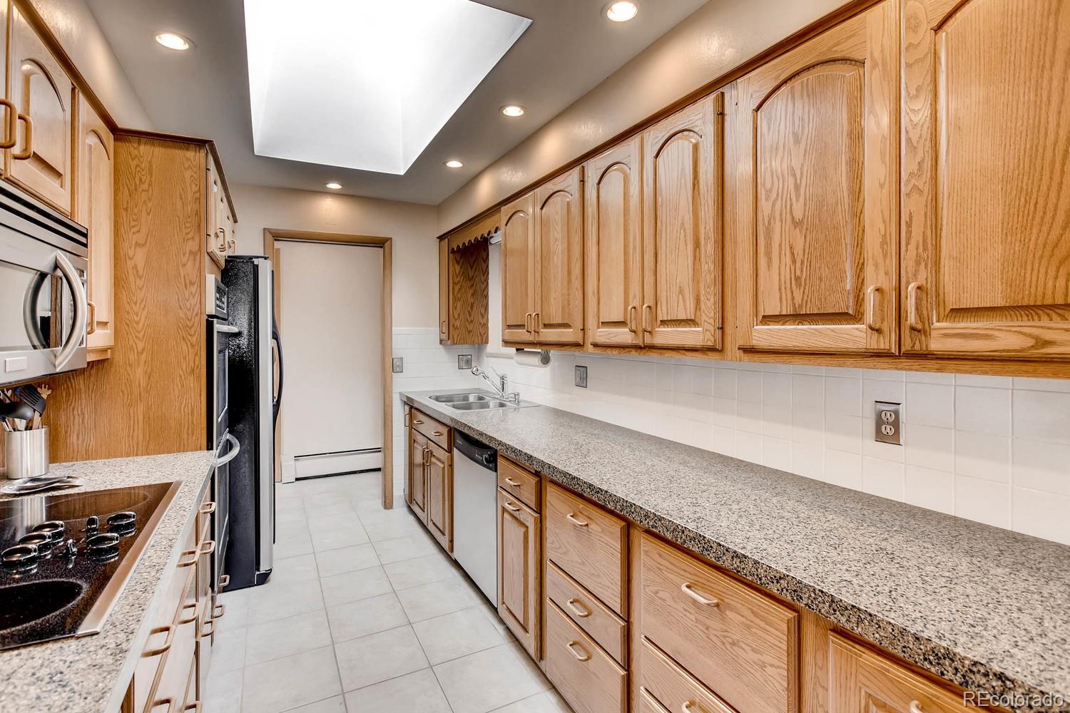 4655 Upham Street Wheat Ridge, CO 80033 - Photo 9 of 28 Gallery Image 9