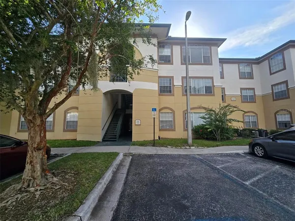 $1,680 | 17108 Carrington Park Drive, Unit 707, Tampa, FL 33647