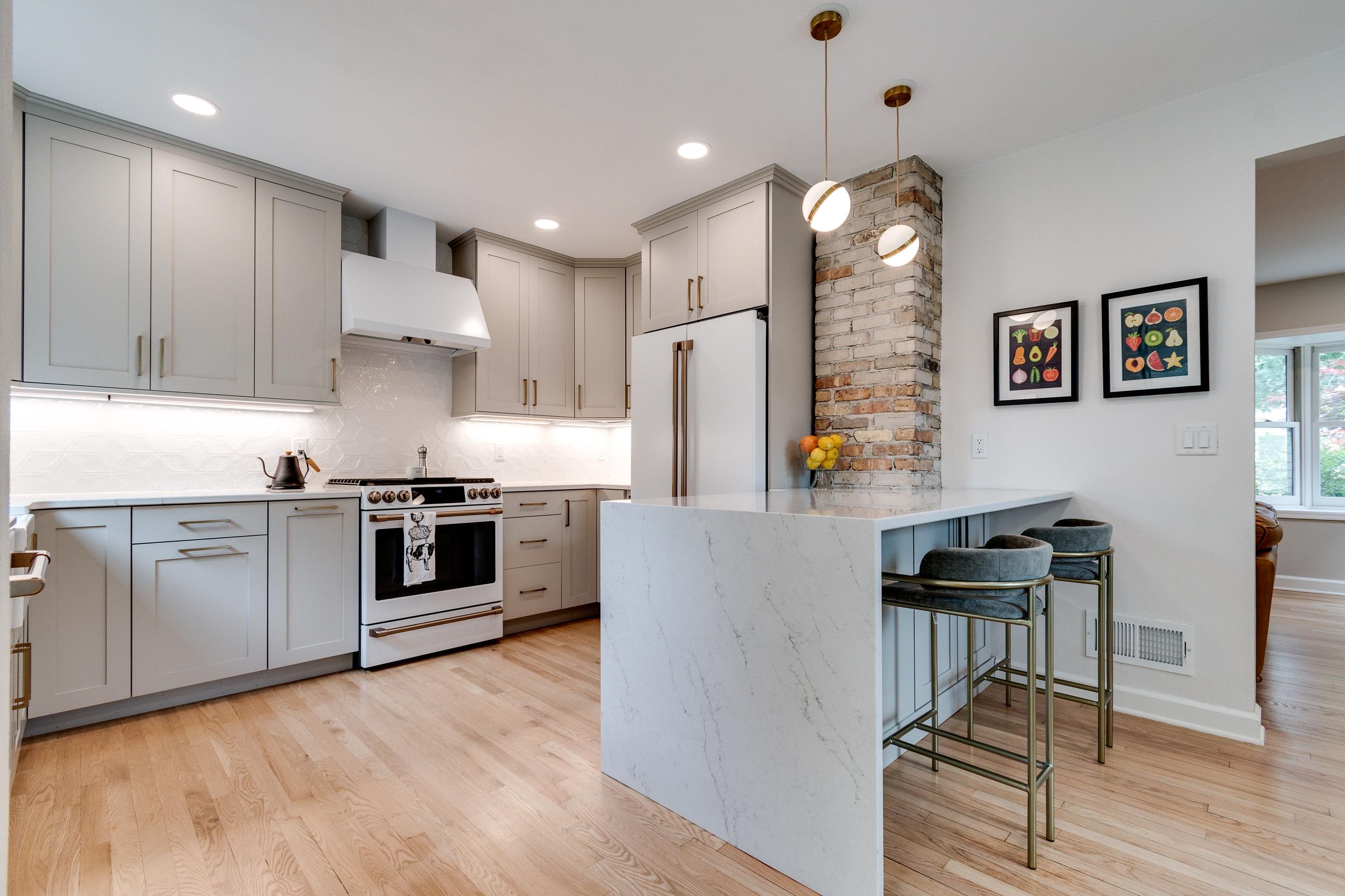 910 Columbia Road Madison, WI 53705 - Photo 1 of 1 Gallery Image 1