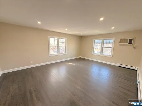 $3,200 | 356 Westminster Place, Lodi, NJ 07644