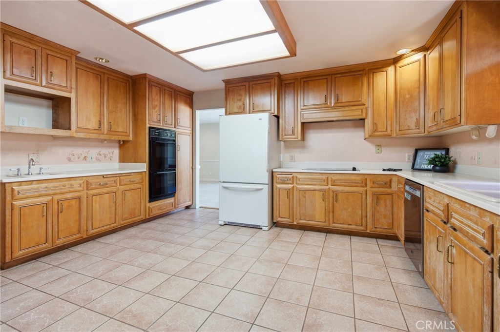 3318 Celeste Drive Riverside, CA 92507 - Photo 20 of 36