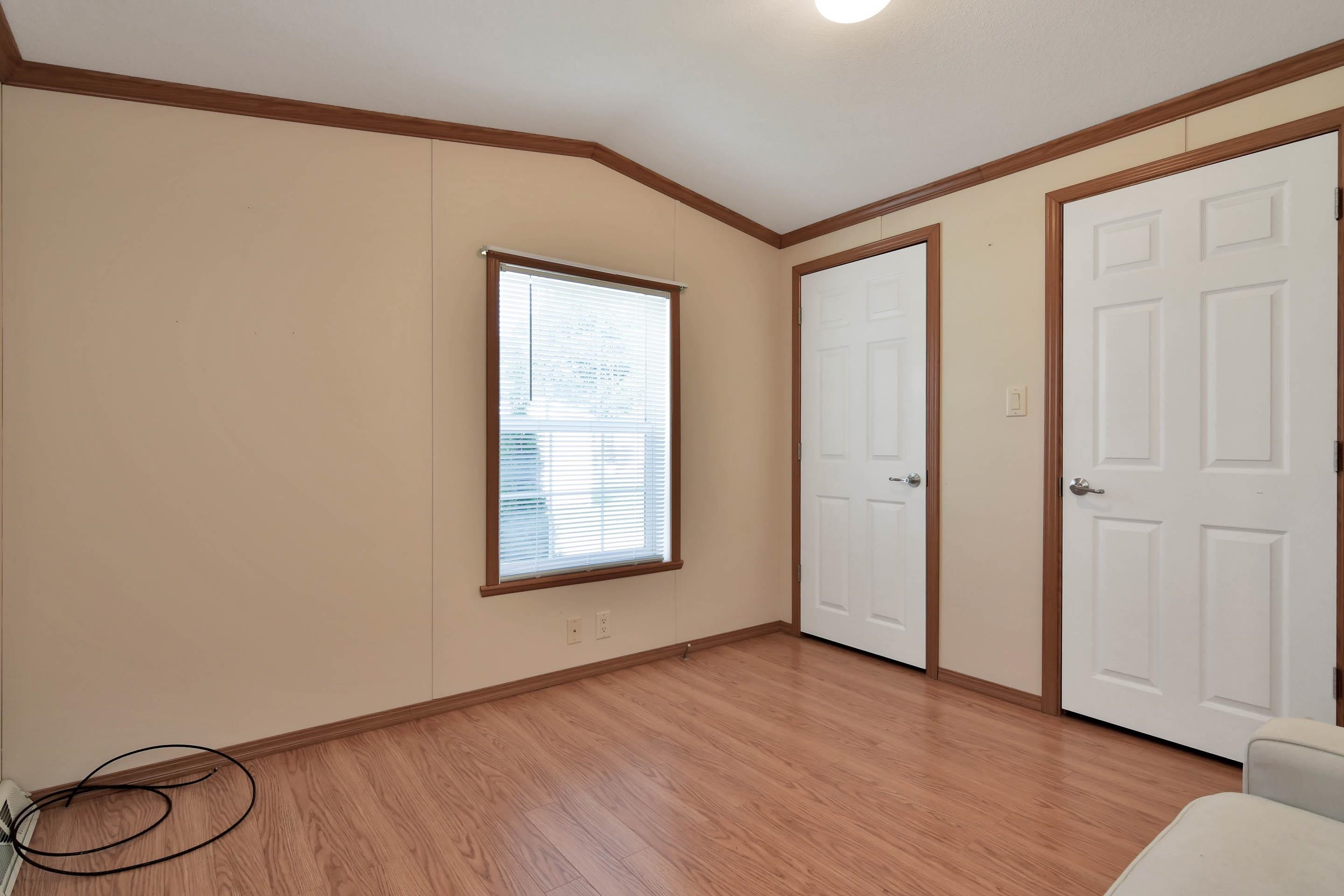 57 Beatrice Road Salem, NH 03079 - Photo 7 of 37 Gallery Image 7