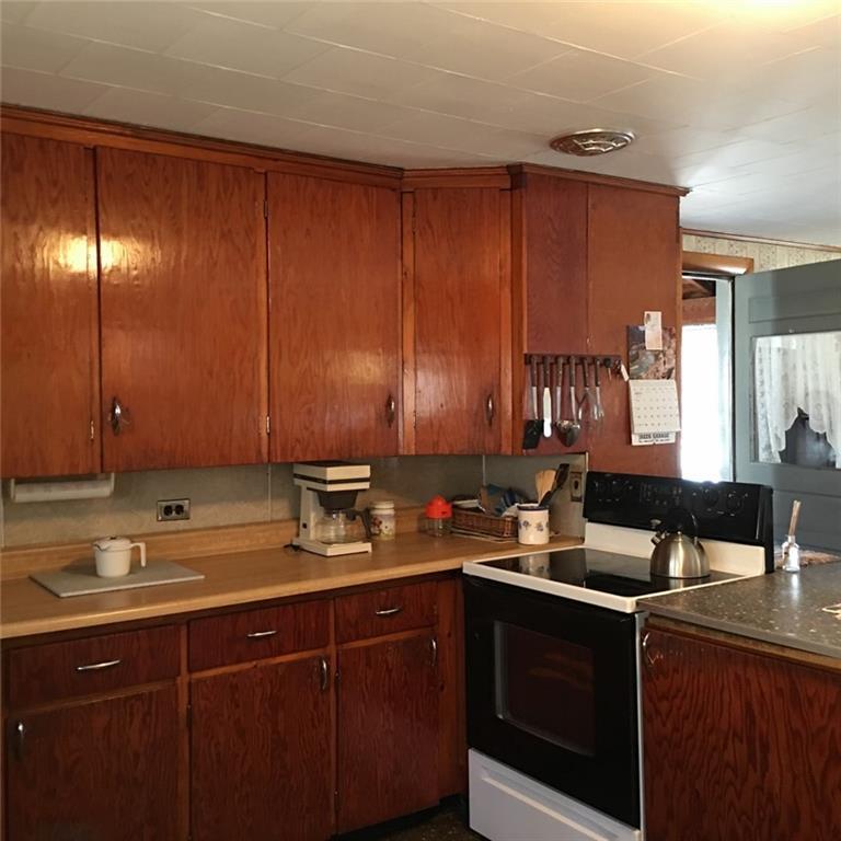 487 River Road Mexico, ME 04257 - Photo 2 of 14 Photo