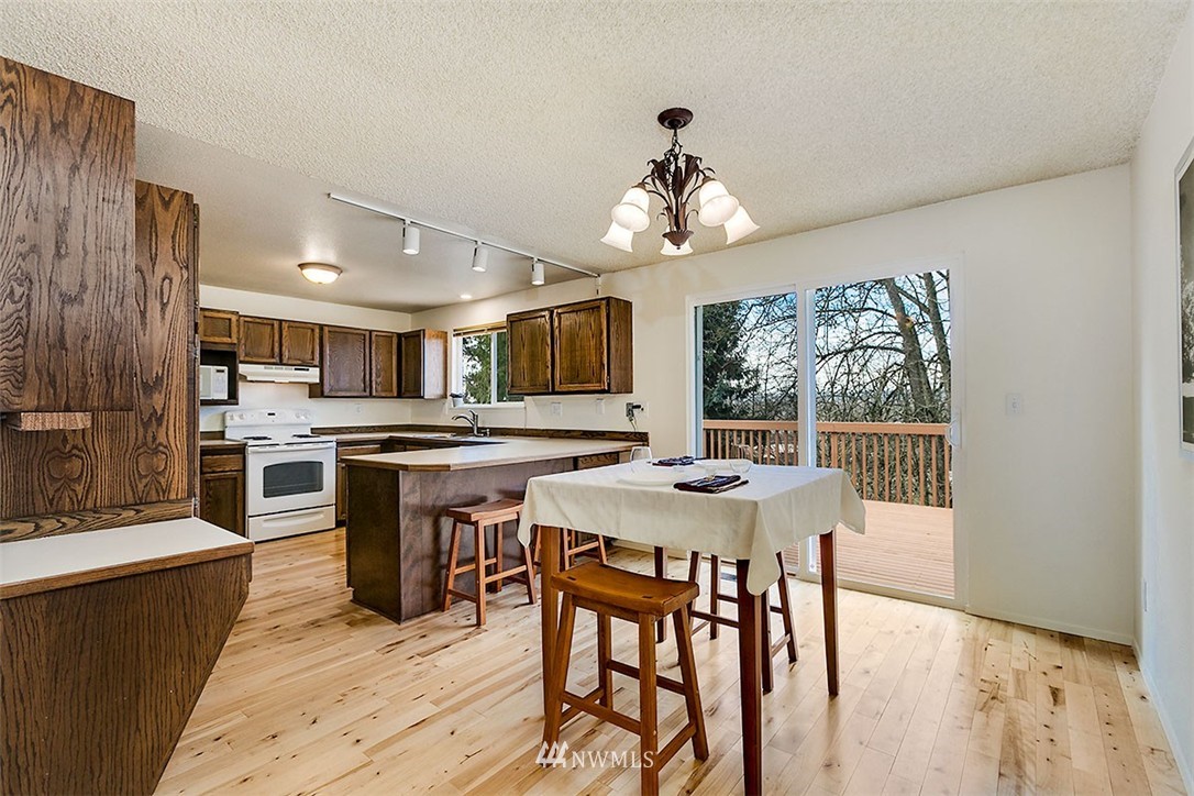 2527 Talbot Crest Drive South Renton, WA 98055 - Photo 5 of 23 Gallery Image 5