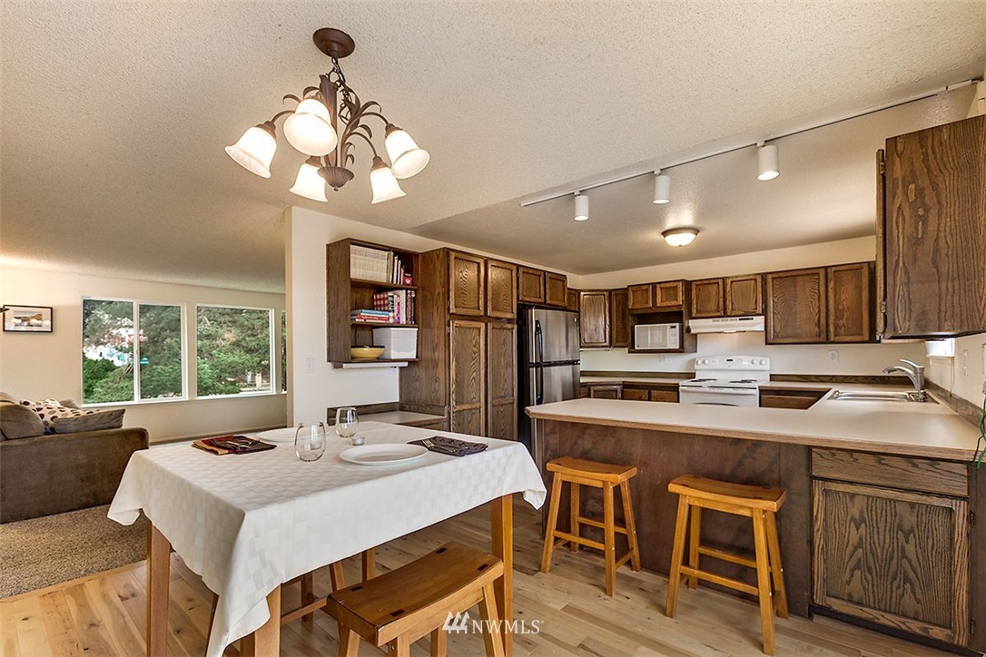 2527 Talbot Crest Drive South Renton, WA 98055 - Photo 8 of 23 Gallery Image 8