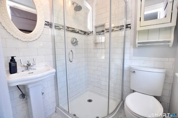 $524,900 | 17 Jefferson Drive, New Milford, CT 06776