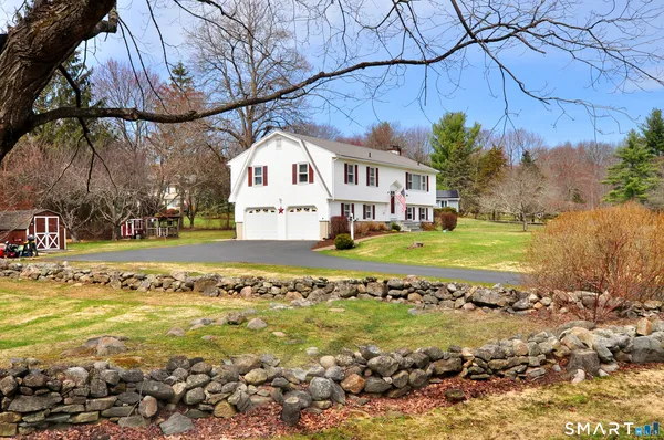 $524,900 | 17 Jefferson Drive, New Milford, CT 06776