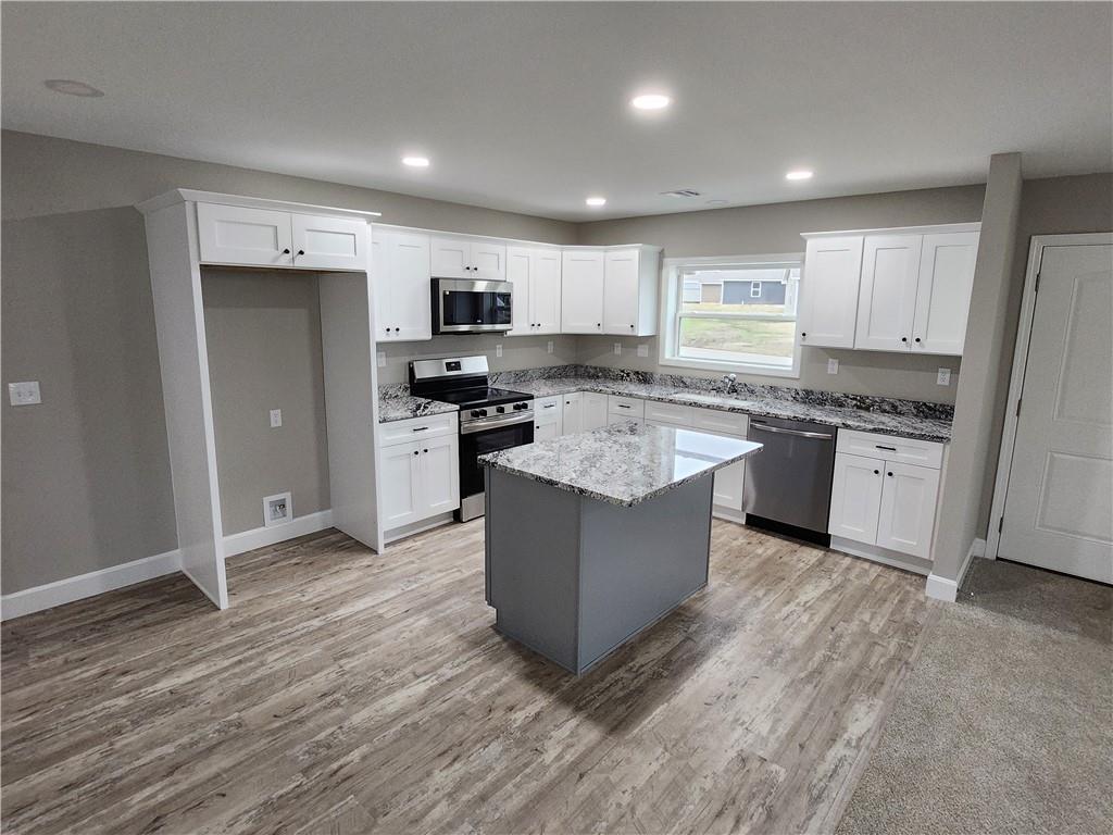 1704 North 2nd Street Neodesha, KS 66757 - Photo 3 of 25