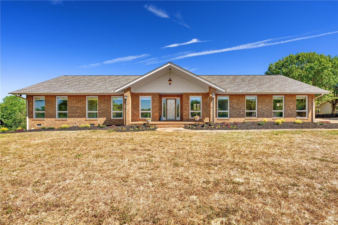 115 Edinburgh Lane Easley, SC 29640 - Photo 2 of 41