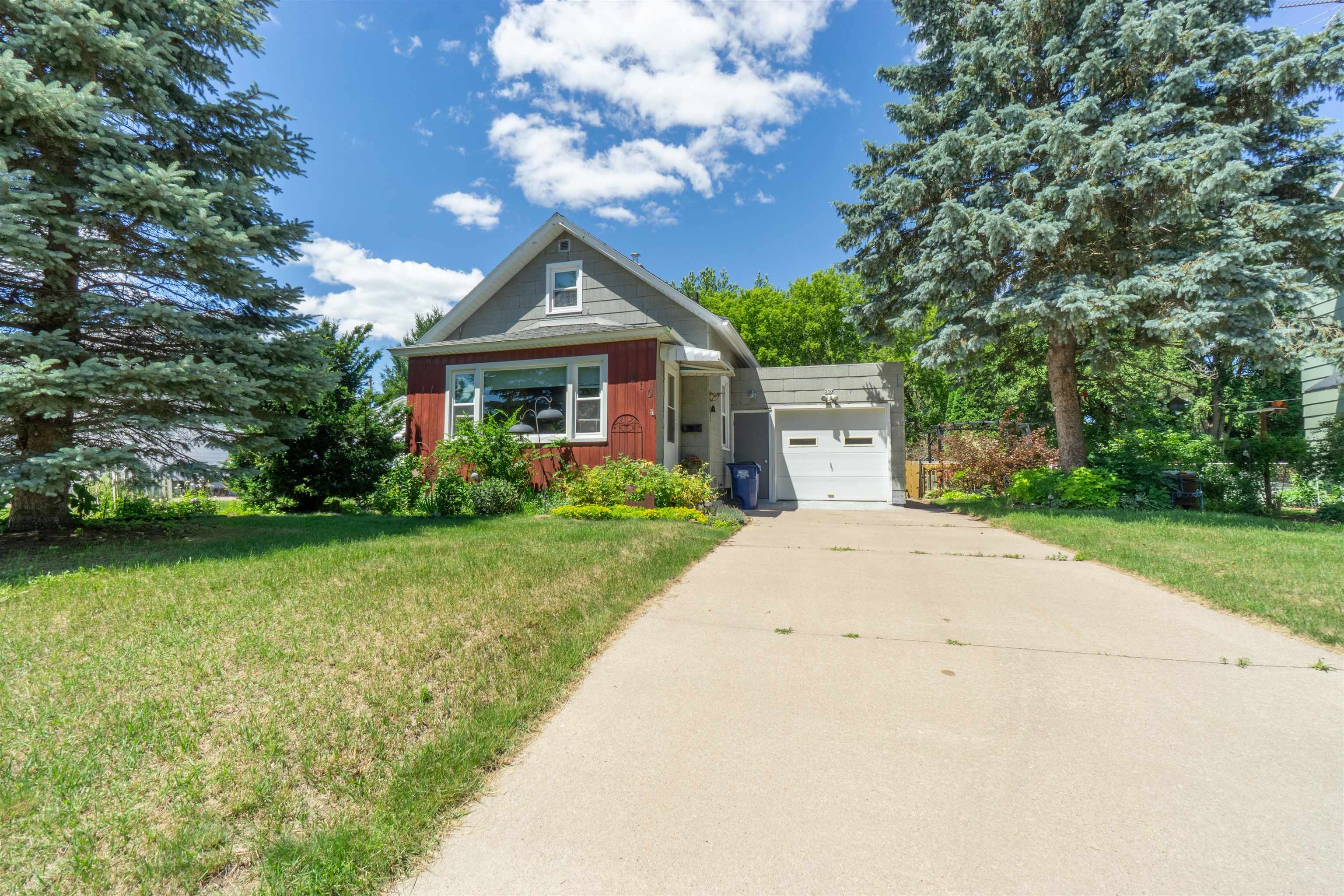 210 Morris Street Schofield, WI 54476 - Photo 2 of 41