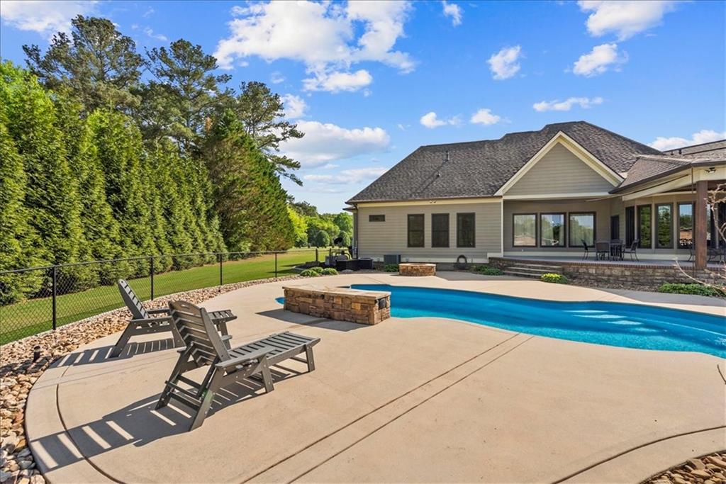 3606 Red Bud Road Northeast Calhoun, GA 30701 - Photo 11 of 17